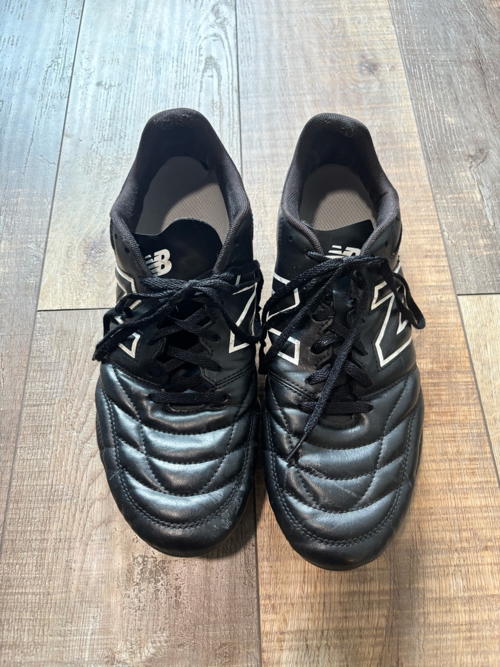 New Balance Men’s Black 442 FG Soccer Cleats